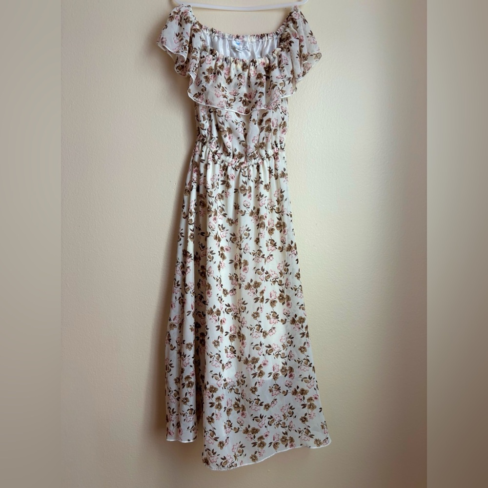 Floral Off-Shoulder Maxi Dress